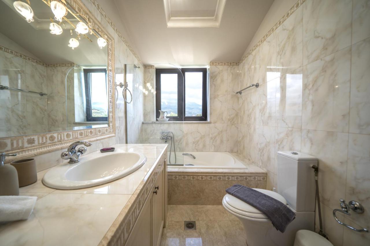 Villa Florentina ✩ Private Pool ✩ Bbq ✩ 7 Guests Alikianos Exteriör bild